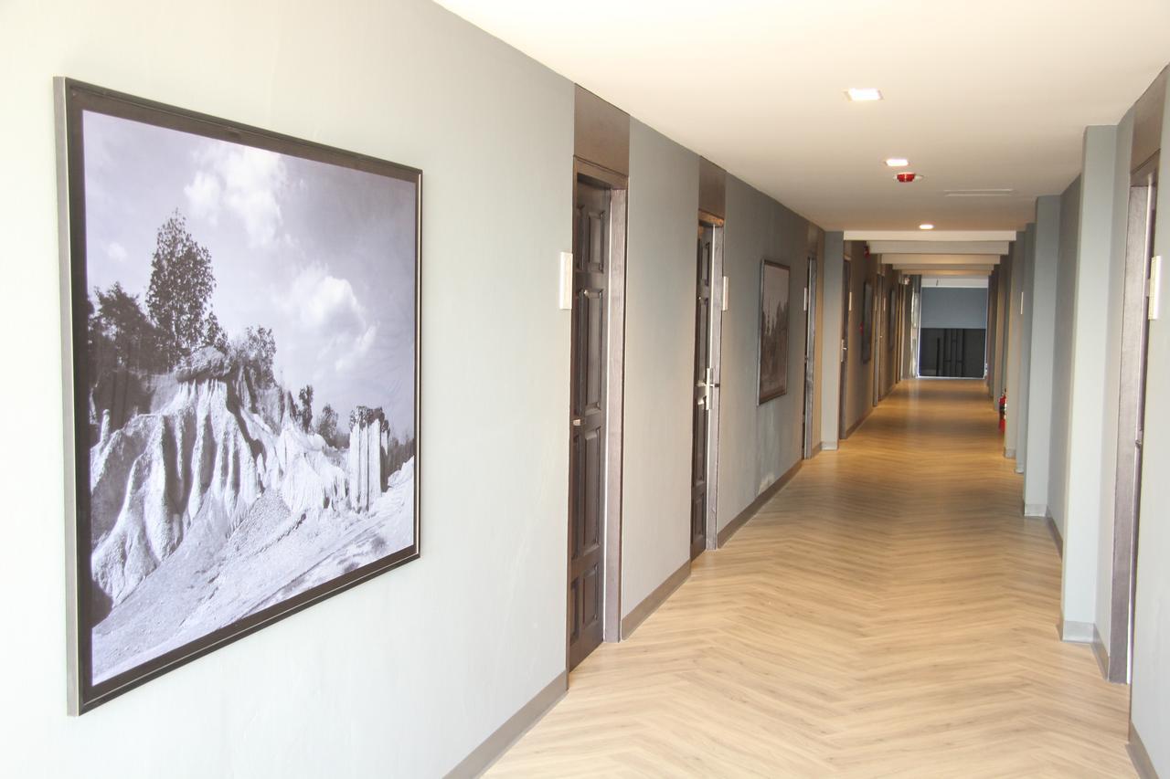 Taris Art Hotel פראה מראה חיצוני תמונה