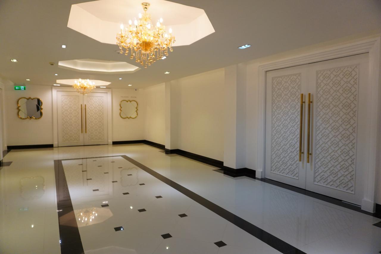 Taris Art Hotel פראה מראה חיצוני תמונה